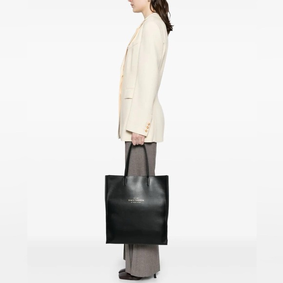 Smythson Pavilion Kingly Tote Bag in Black Leather - Picture 5 of 8